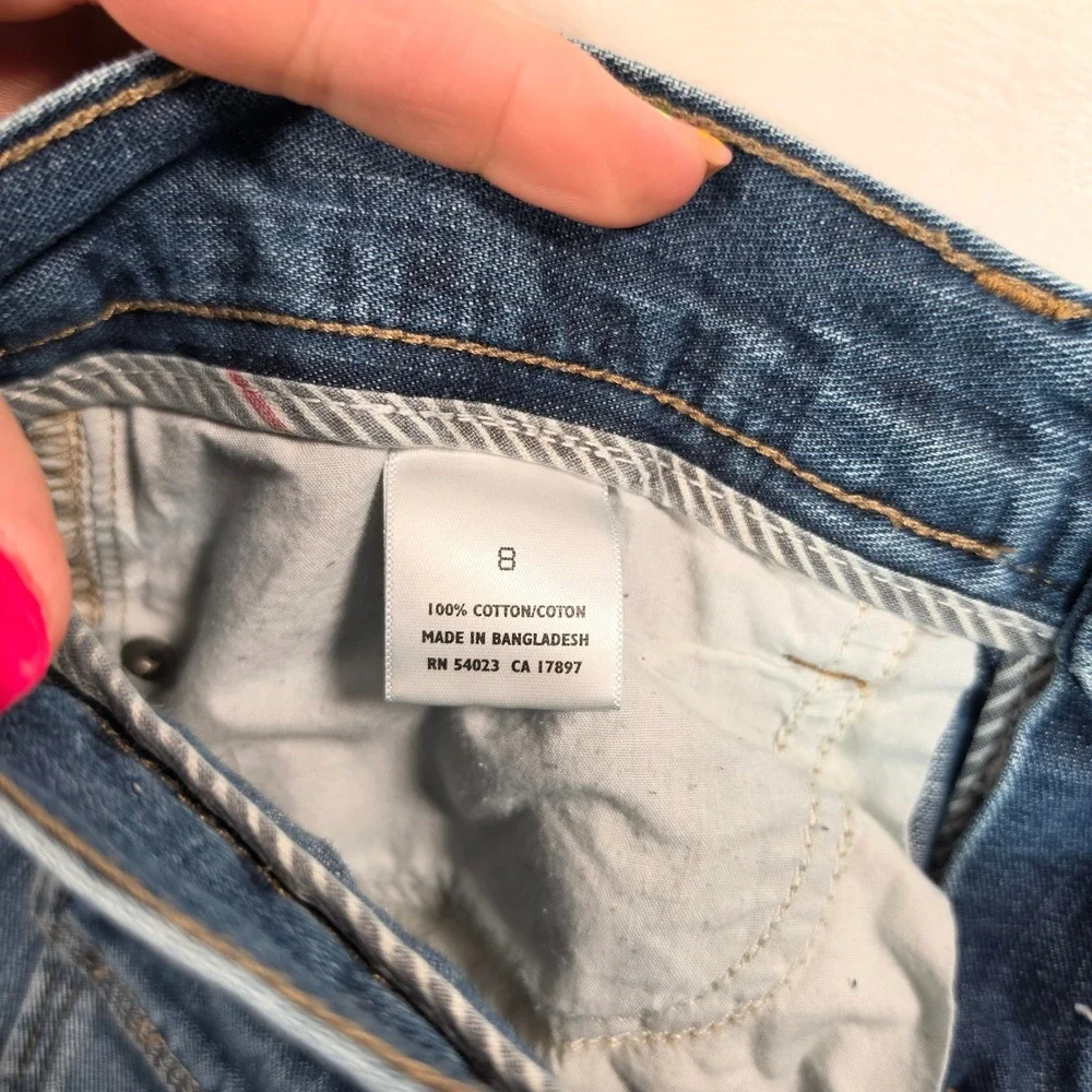 Old Navy Denim Shorts Womens 8 Blue‎ Mid-Rise Y2K Minimalist Coastal Festival